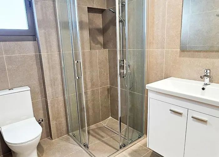 Beachside Breeze * Ларнака